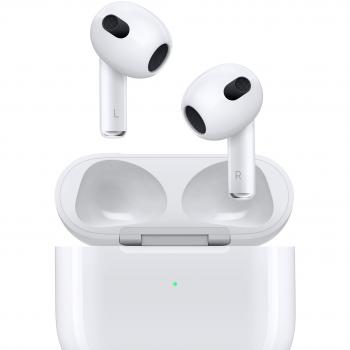 Auriculares Inalámbricos Apple AirPods (3ra Generación) con Estuche de Carga MagSafe - Bluetooth True Wireless