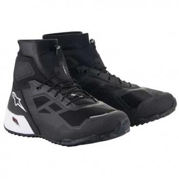 Alpinestars Botas de Cross CR-1 Negro-Blanco, características: diseño específico para motocross, material sintético duradero, protección en tobillos y pies, suela antideslizante, cierre con hebillas ajustables,
