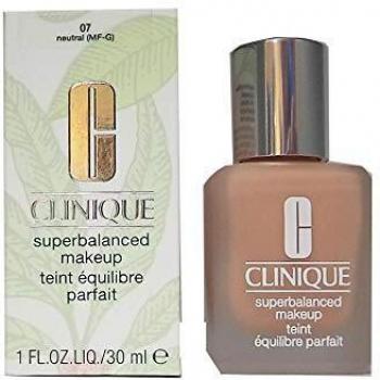Clinique Superbalanced™ Makeup Silky Smooth Foundation Shade CN 42 Neutral 30 ml