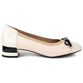 Geox Women's D CHLOO MID C Closed-Toe Pumps, Beige