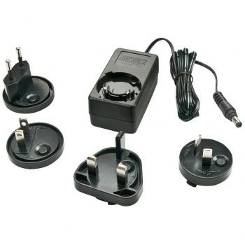 Adaptador de Corriente Multi País LINDY ECO 5V DC 3A 15W