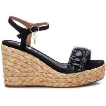 Sandalia de mujer Xti 142791 beige con hebilla