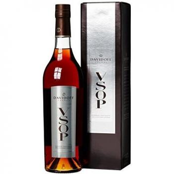 Davidoff VSOP Cognac Gift Box 0.7L (40% ABV)