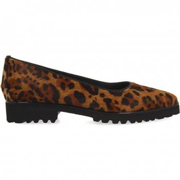 Bailarinas de mujer de piel estampada con diseño de leopardo y suela tipo track