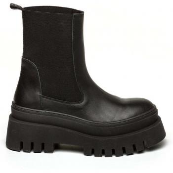 Botines de mujer Steve Madden modelo Cassandra en color negro, talla 41