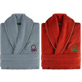 UNITED COLORS OF BENETTON. Surtido: UN Albornoz L/XL 360GSM 100% ALGODÓN