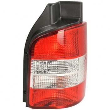 Luz trasera HELLA 2SK 008 579-221, piloto trasero con diseño compacto, tecnología LED, alta visibilidad, fácil instalación y resistencia al agua