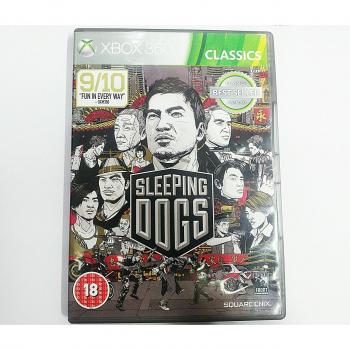 Sleeping Dogs Juego de Acción y Aventura para Consola Microsoft XBOX 360, mundo abierto, ambientación en Hong Kong, combate cuerpo a cuerpo, conducción de vehículos, misiones secundarias, narrativa inmersiva