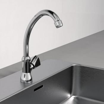 Grifo giratorio de agua fría CARNEO cromado SCHÜTTE