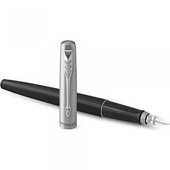 Parker Jotter - Pluma estilográfica, con cuerpo de metal y plumín mediano, en estuche de regalo, de color negro y tinta azul