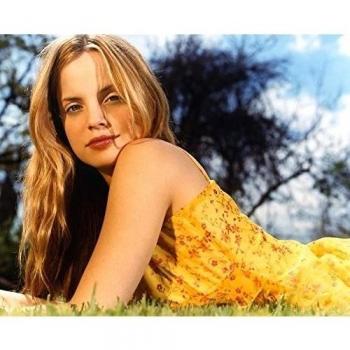 Mena Suvari (30x24 inch, 74x60 cm) Silk Poster Seda Cartel PJ1A-190A