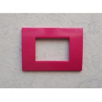 Placa Compatible Living Light ABS 3-4-7 Postes Colorida Fucsia - 3 Foros