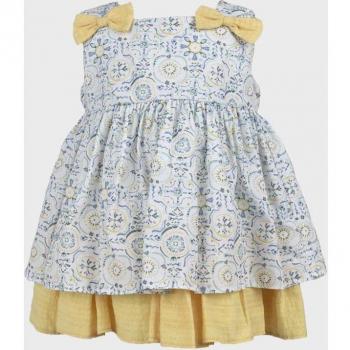 Vestido de tirantes con diseño estampado