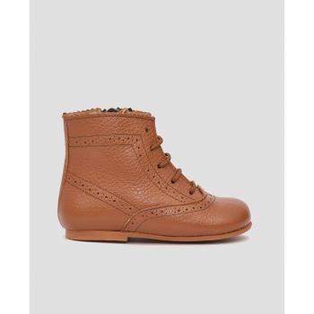 Botas de bebés en piel camel con cierre de cordones