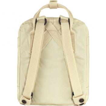 Mochila Fjällräven Kånken Mini 7L blanca, capacidad de 7 litros, diseño icónico, fabricada en vinylon F resistente al agua, correas ajustables y asa superior para llevar a mano