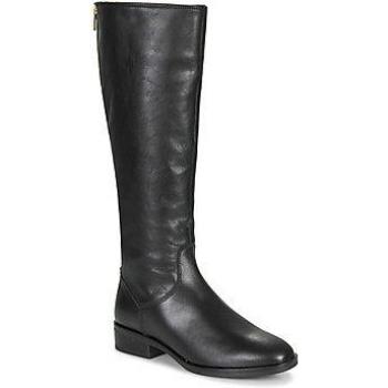 Botas de Mujer Clarks Modelo Pure Ride con Suela Cómoda y Estilo Moderno