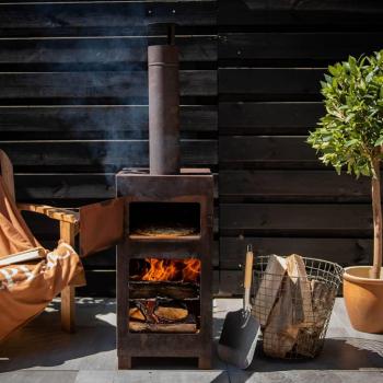 Estufa de terraza con horno de pizza color óxido Esschert Design