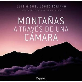Montañas A Través De Una Cámara