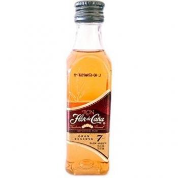 Ron Flor de Caña 7 años - 120 botellitas miniatura de 5 cl - Total: 600 cl