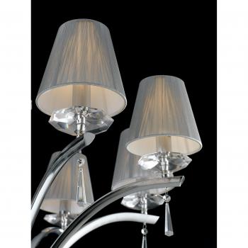 Candelabro de 5 luces con pantallas cromadas, cristales K9 y tela, dimensiones 60x50 cm
