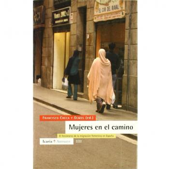 Mujeres en el camino: El fenómeno de la migración femenina en España