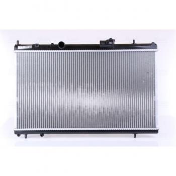 Radiador de refrigeración de motor Nissens 636013