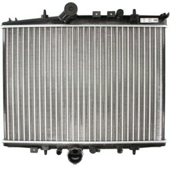 Radiador NISSENS 61295A para refrigeración del motor, compatible con diversos modelos de vehículos, fabricado en aluminio y plástico, diseño optimizado para máxima eficiencia térmica, fácil instalación y alta durabilidad