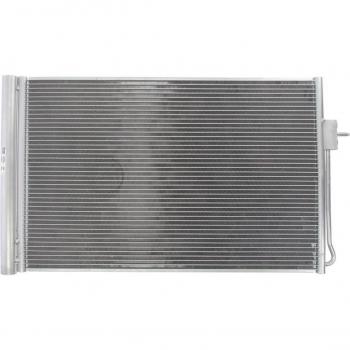 Condensador de aire acondicionado NISSENS 940364, compatible con sistemas de aire acondicionado, alta eficiencia en refrigeración, diseño optimizado para un mejor rendimiento térmico, fabricado con materiales duraderos y resistentes a la corrosión