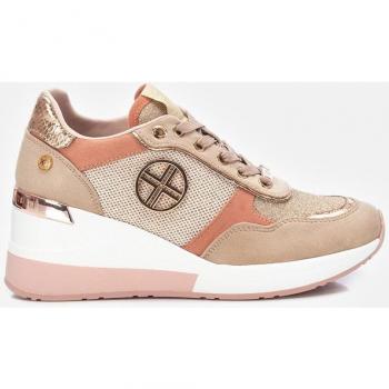Zapatillas deportivas Xti para mujer en color marrón con cuña de 7cm