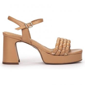 Sandalias de tacón de piel en color camel con plataforma modelo BENAGIL