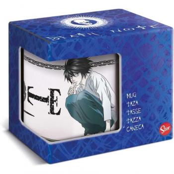 Taza Death Note L Lawliet 325ml Storline, incluye un diseño exclusivo de L Lawliet, capacidad de 325ml, fabricada en cerámica, apta para lavavajillas y microondas
