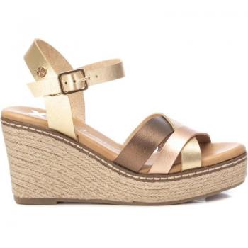 Xti Sandalias de Mujer Oro 142854-ORO con cuña y cierre de hebilla