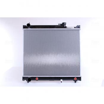 Radiador NISSENS 64159 para refrigeración del motor, diseño optimizado para un rendimiento eficiente, fabricado con materiales de alta calidad, compatible con múltiples modelos de vehículos, fácil instalación y excelente capacidad de enfriamiento