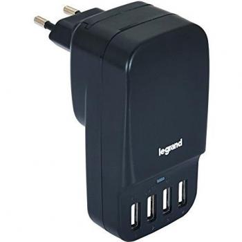 Compacto Universal Adaptador de viaje para enchufes para 150 Países