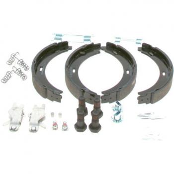 Juego de zapatas de freno, freno de estacionamiento BOSCH 0 204 113 811