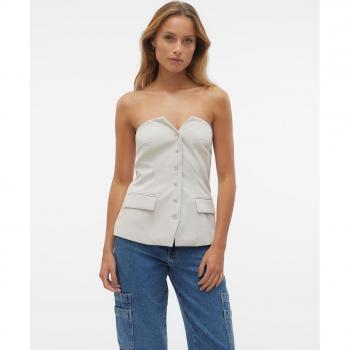 Vero Moda - Top sin mangas con escote corazón y botones
