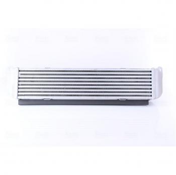Intercooler NISSENS 96243 - Intercooler de alta calidad, diseñado para mejorar el rendimiento del motor, fabricado con materiales duraderos y resistentes a la corrosión, compatible con múltiples modelos de vehículos, optimiza la refrigeración