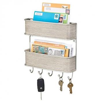 mDesign Organizador de Llaves con Ganchos – Colgador de Llaves de Madera auténtica Gris con Detalles satinados – Organizador de Cartas con Dos bandejas – Gris/Satinado
