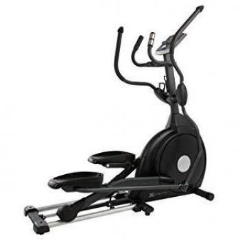 Ergómetro Elíptico Xterra Fitness XE 88 con 20 kg de masa oscilante y 24 niveles de resistencia