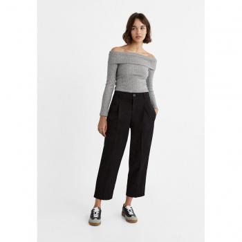 Stradivarius Carrot Fit Trousers with Darts Detail in Black (Size 10 and Size 14)