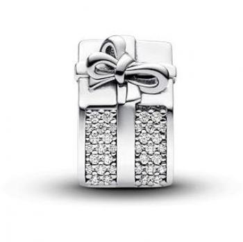 Charm Pandora Moments - Caja Regalo Brillante en Plata de Ley con Corazón de Circonita Roja