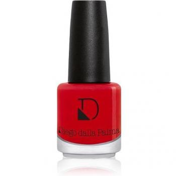 Diego Dalla Palma Long-Lasting Nail Polish Shade 236 Into The Red 14 ml