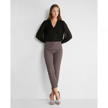 Pantalón recto de mujer jacquard crop con detalle de nervio central y cierre frontal en la cinturilla