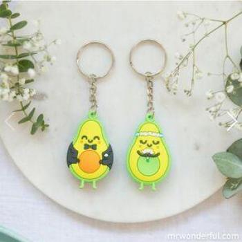 Conjunto de dos llaveros de boda Aguacate Encantador