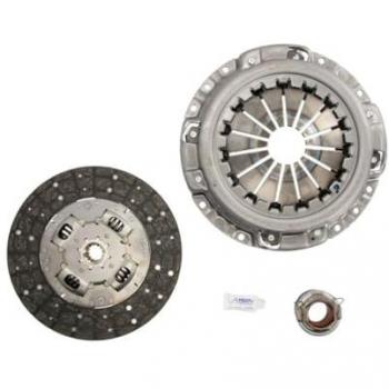 Kit de embrague AISIN KT-218G, incluye disco de embrague, plato de presión y cojinete de desembrague, diseñado para un rendimiento óptimo en vehículos específicos, fabricado con materiales de alta calidad para garantizar durabilidad