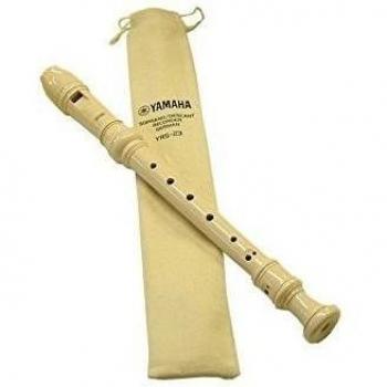 Flauta Yamaha soprano con escobilla y funda. Calidad superior YRS-23