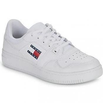 Tommy Jeans TJW RETRO BASKET ESS Women's Shoes (Trainers) in White, Classic White Lace-Up Sneakers with Contrast Accents, Size 6 US, Round Toe Leather