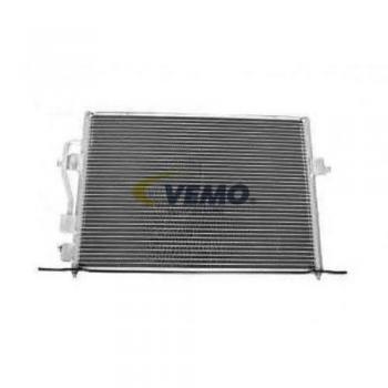Condensador de aire acondicionado VEMO V25-62-0002 compatible con FORD 4144369, dimensiones 540 x 381 x 25 mm