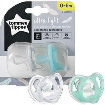 Tommee Tippee Ultra-Light Silicone Soother, 0-6m, 2 Pack, Symmetrical Orthodontic Design, BPA-Free, One-Piece Design