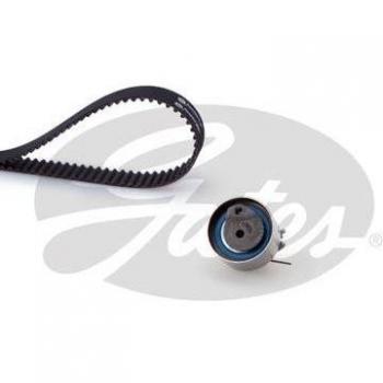 Kit de Distribución Gates K01T245 con correa de distribución, incluye poleas y componentes para reemplazo, diseñado para asegurar un rendimiento óptimo del motor y prolongar la vida útil del sistema de distribución